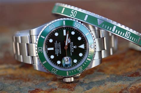 polishing a Rolex Submariner bracelet